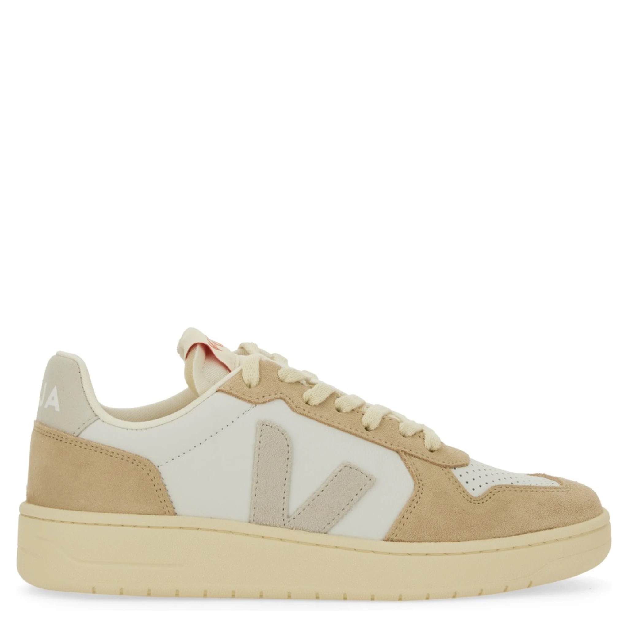 SNEAKER "V-82"