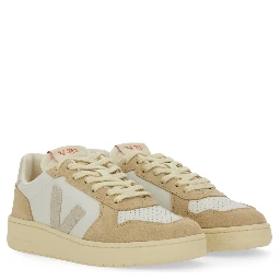 SNEAKER "V-82"