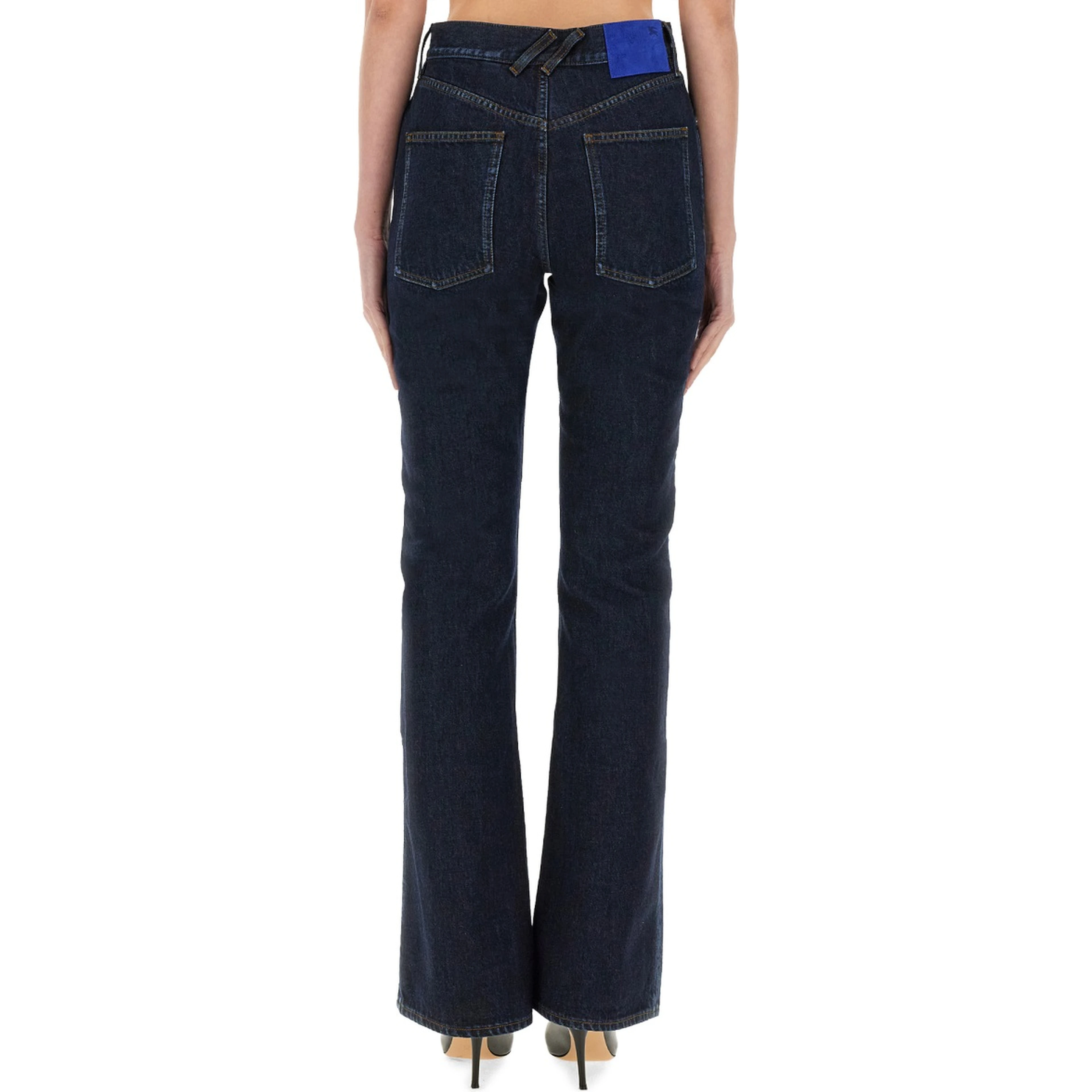 STRAIGHT JEANS