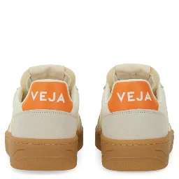 SNEAKER "V-82"