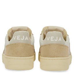 SNEAKER "V-82"