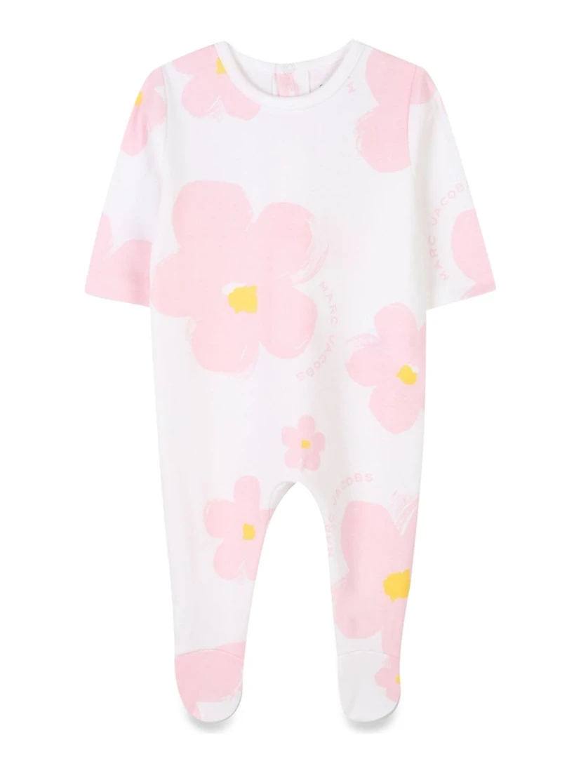 PAJAMA SET WITH BIB AND HAT