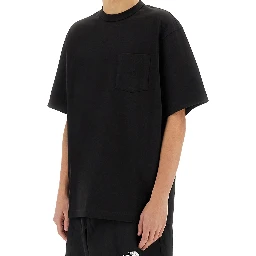 تيشيرت بقصة مريحة