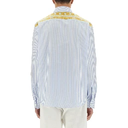 قميص مخطط مع حشوة مطبوعة من الحرير