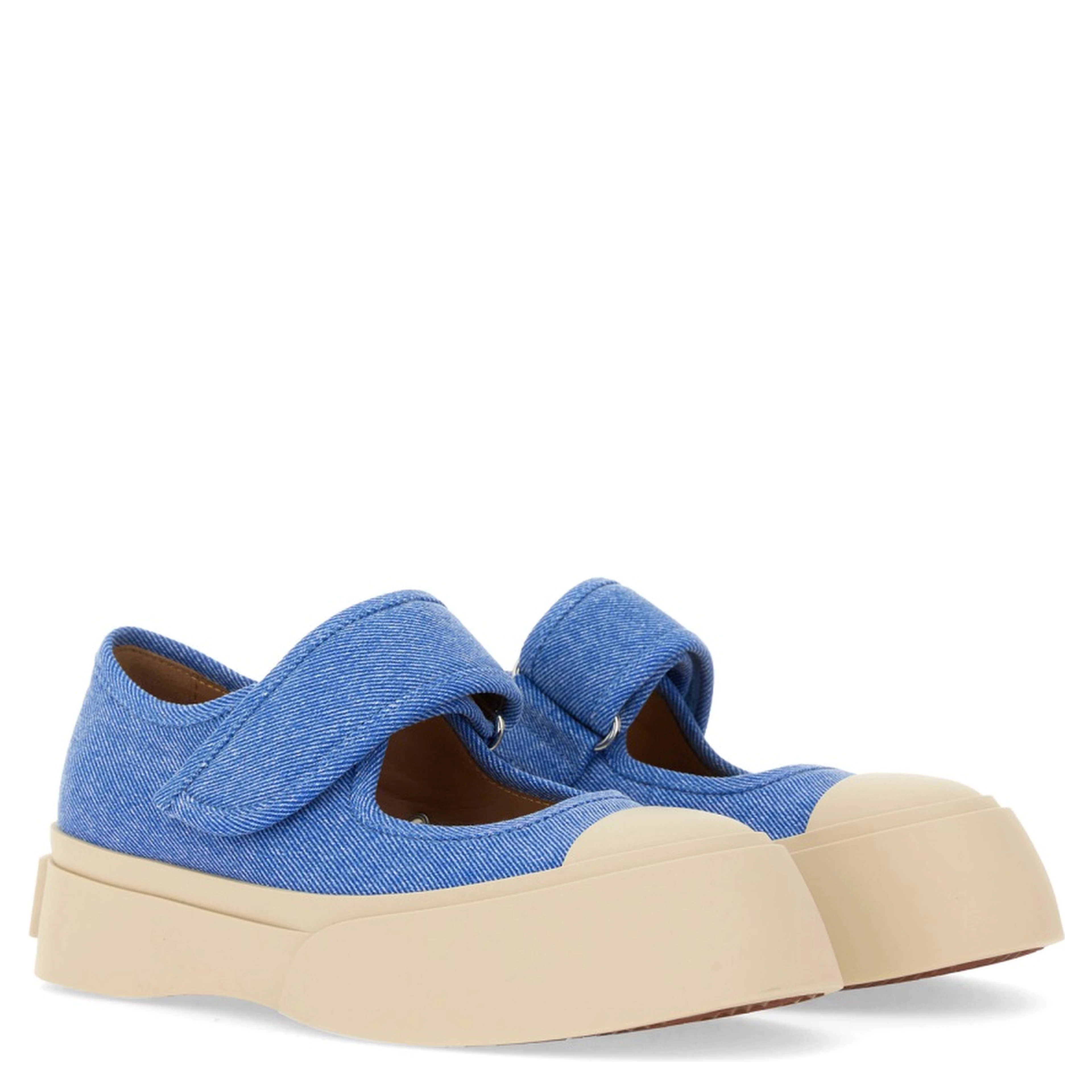 MARY JANE SNEAKER