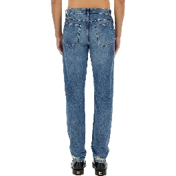 بنطلون جينز ضيق