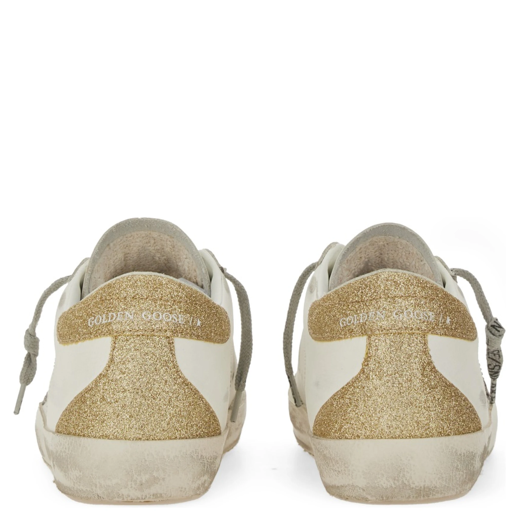 حذاء رياضي "سوبر ستار"