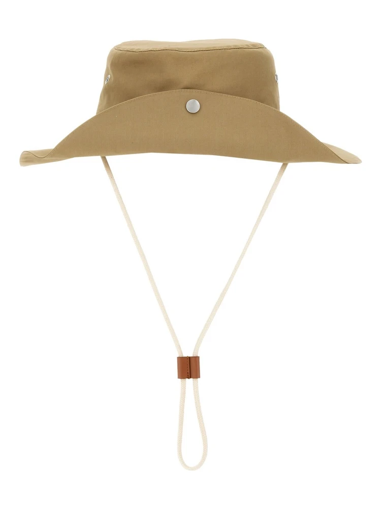 HAT WITH ELASTIC BAND