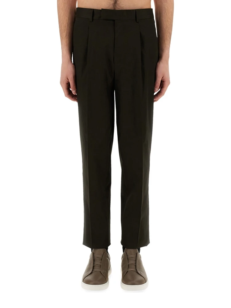 PANTS WITH PLEAT