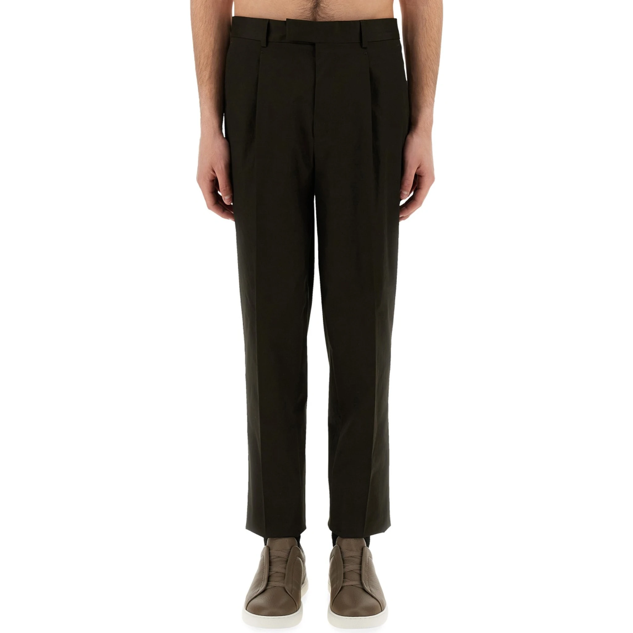 PANTS WITH PLEAT