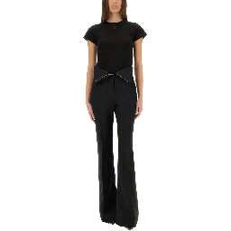 تيشيرت مطرز عليه جمجمة