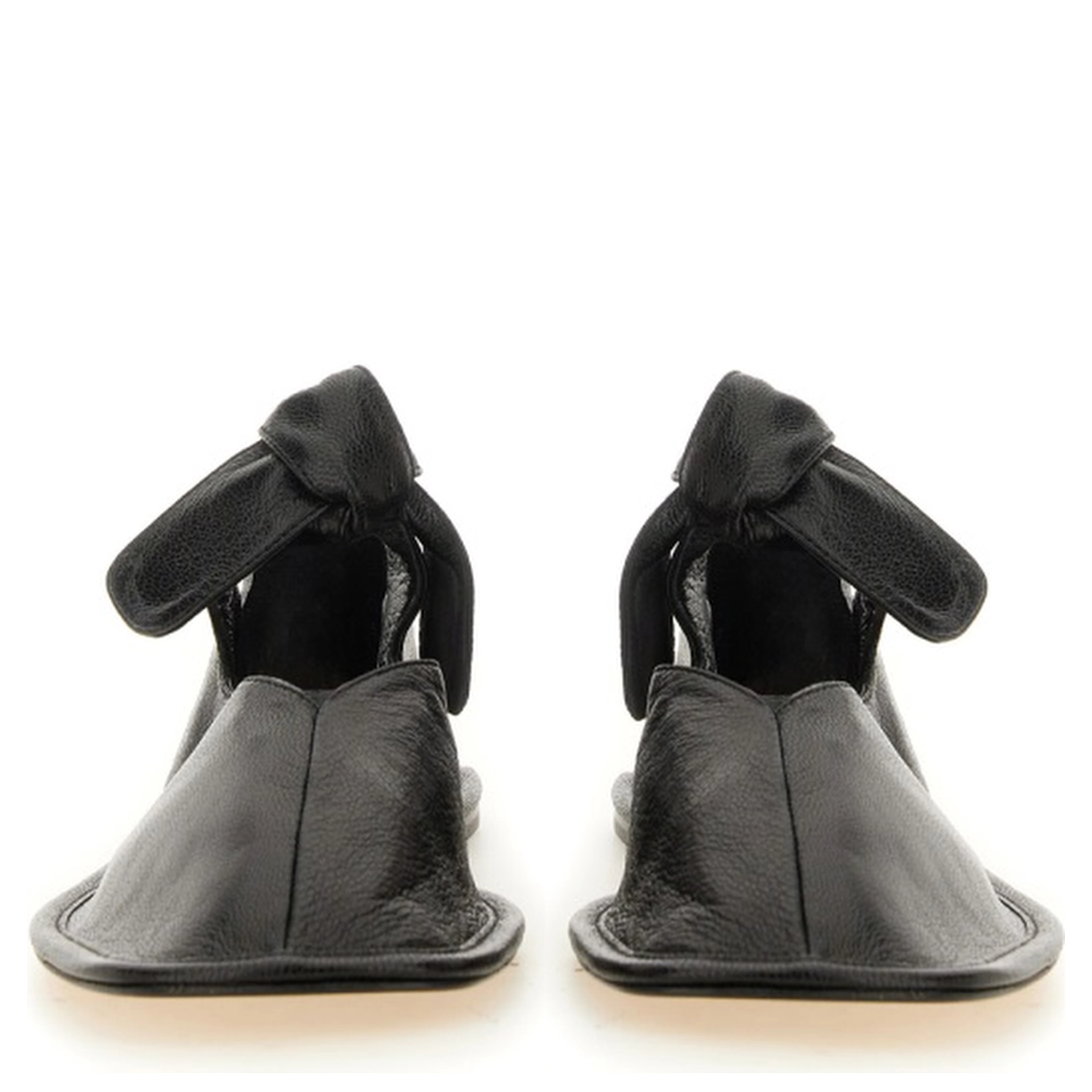 BALLERINA IN PELLE
