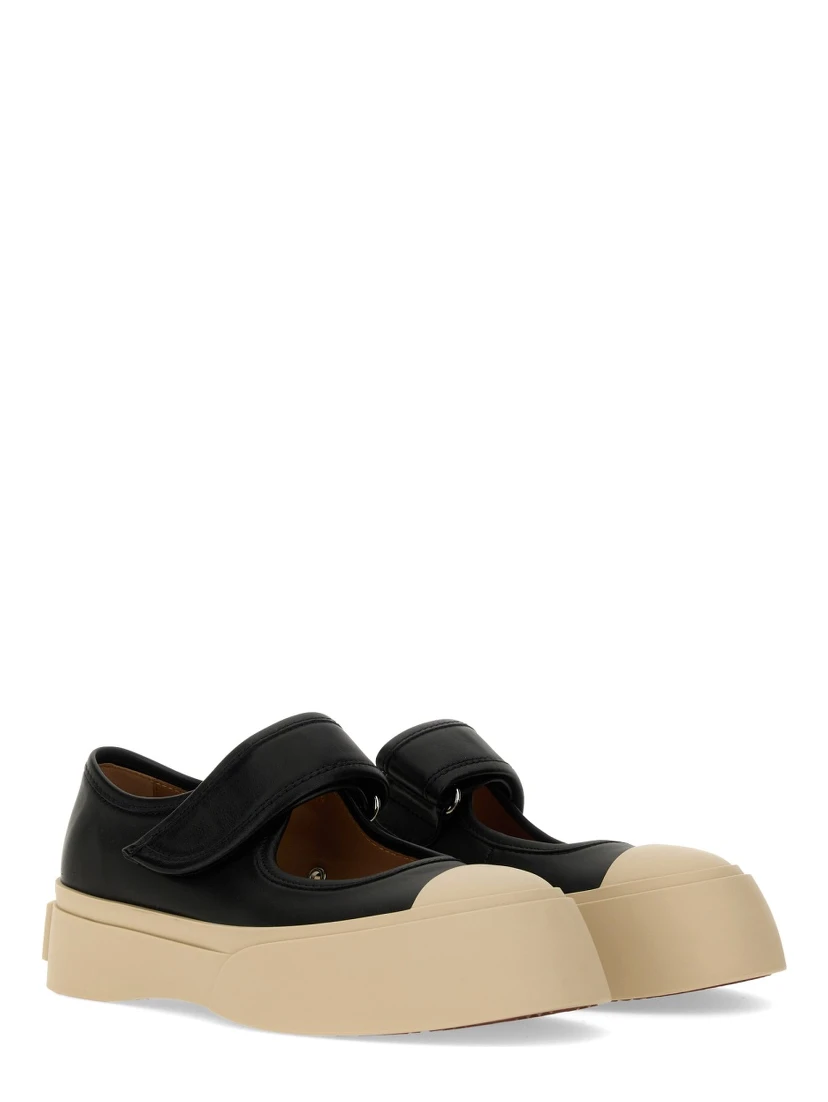 MARY JANE SNEAKER