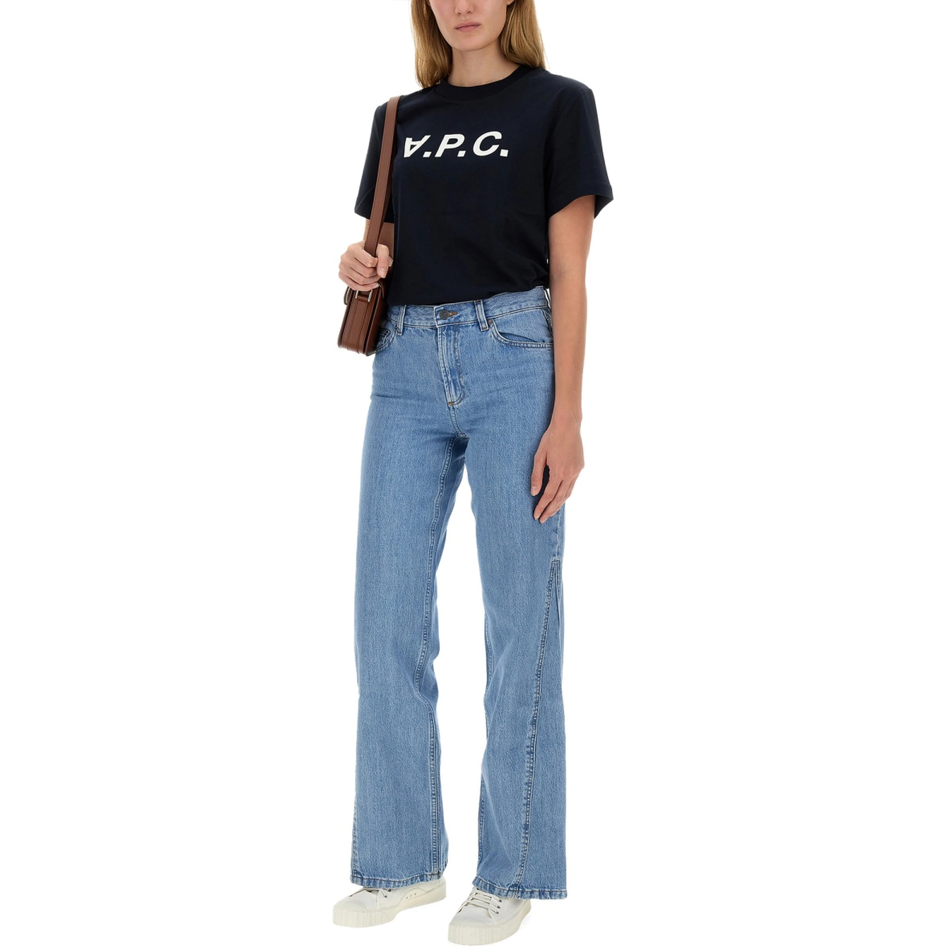 T-SHIRT CON LOGO