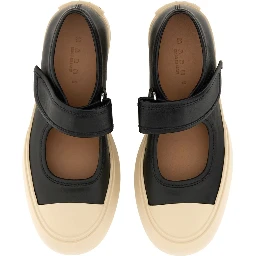 MARY JANE SNEAKER