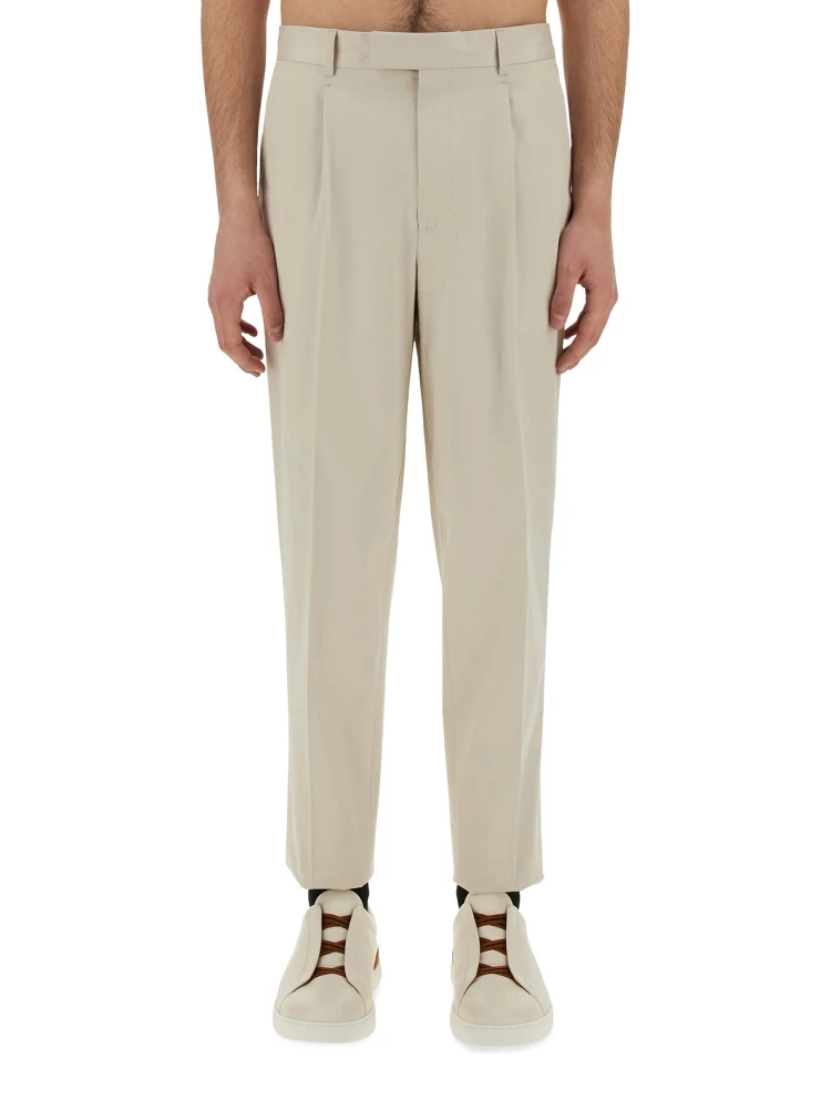 PANTS WITH PLEAT