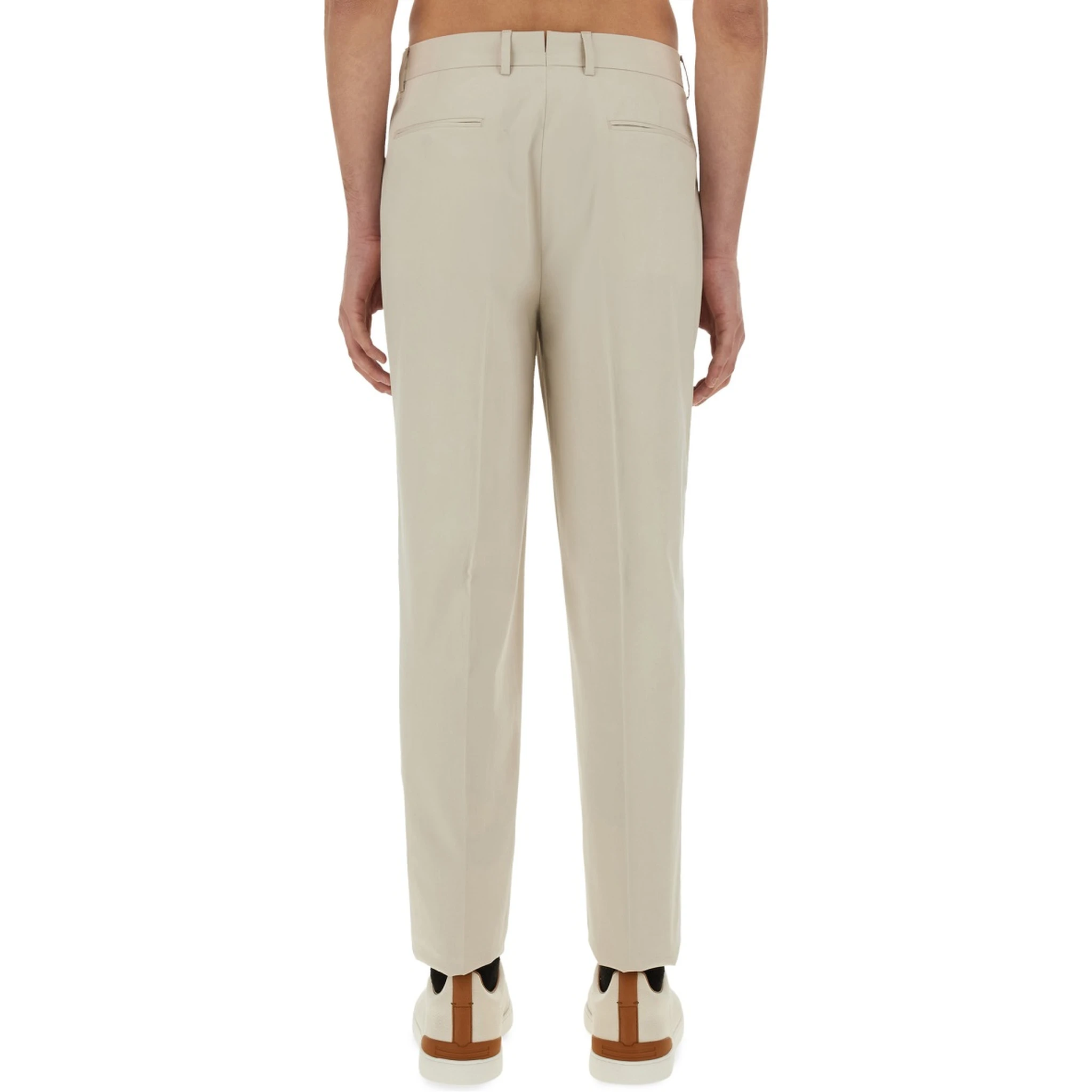 PANTS WITH PLEAT