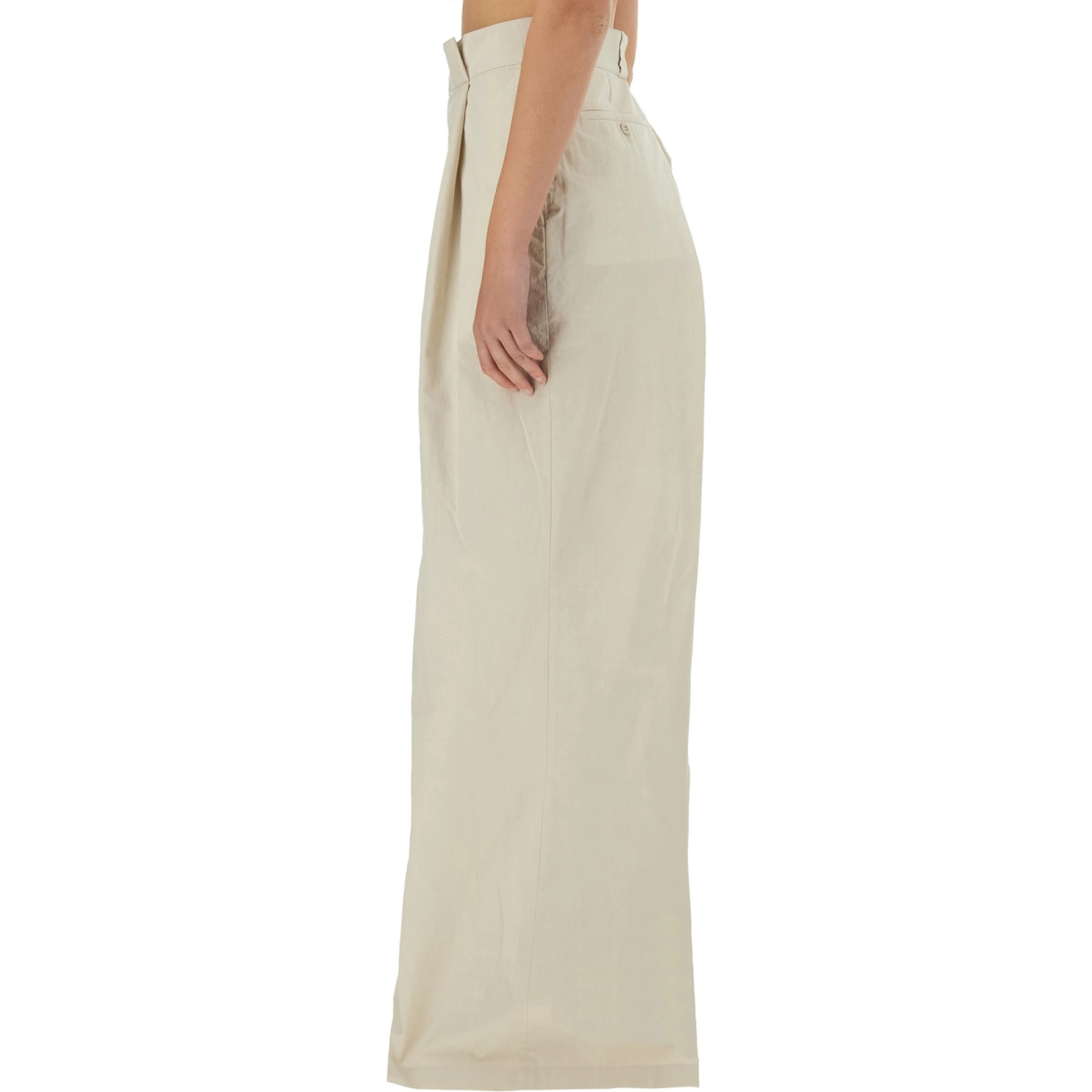 PANTS WITH PLEATS