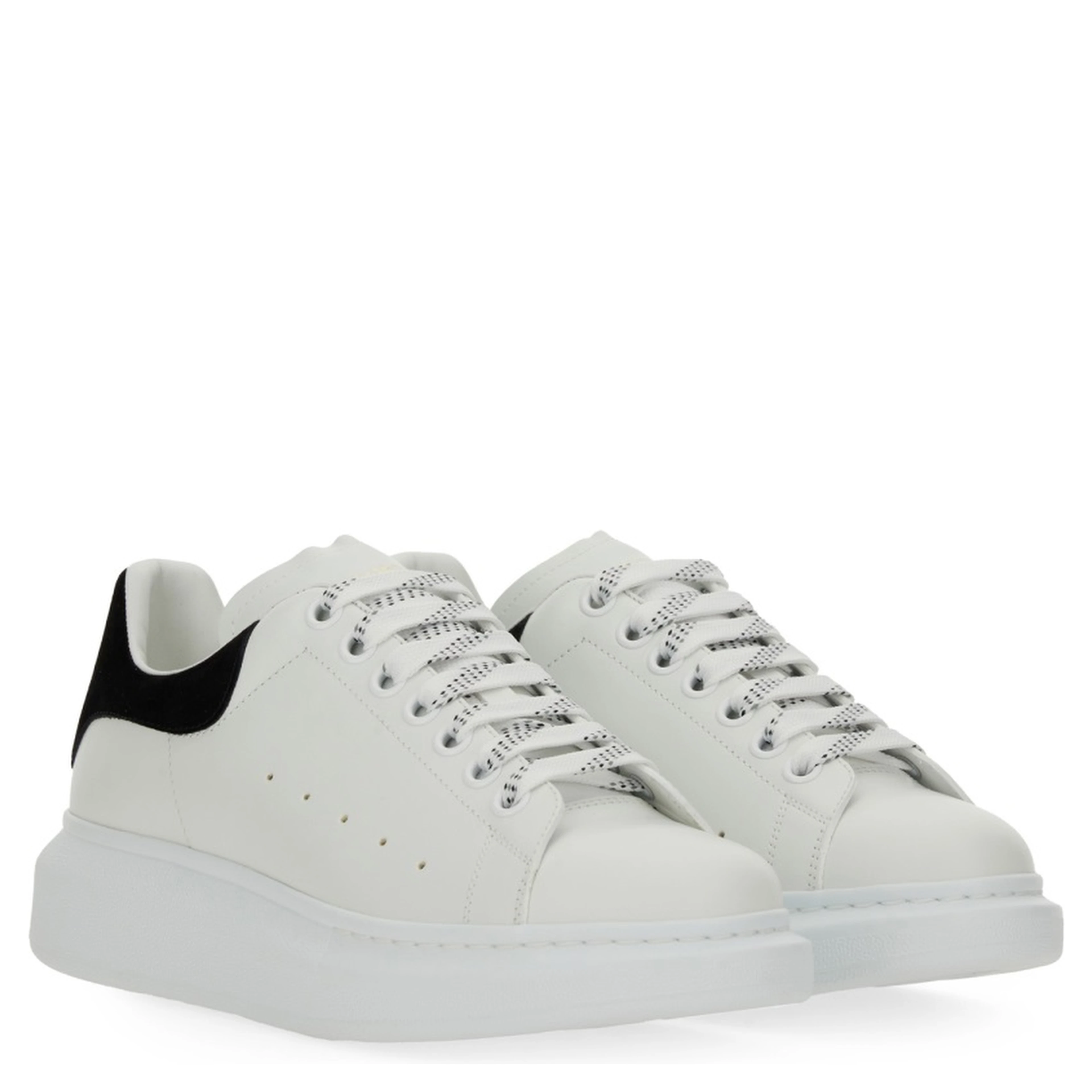 OVERSIZED SNEAKER