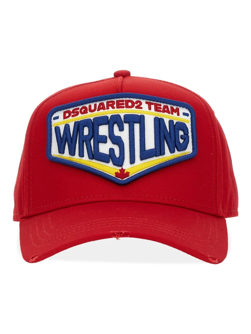 قبعة بيسبول بشعار