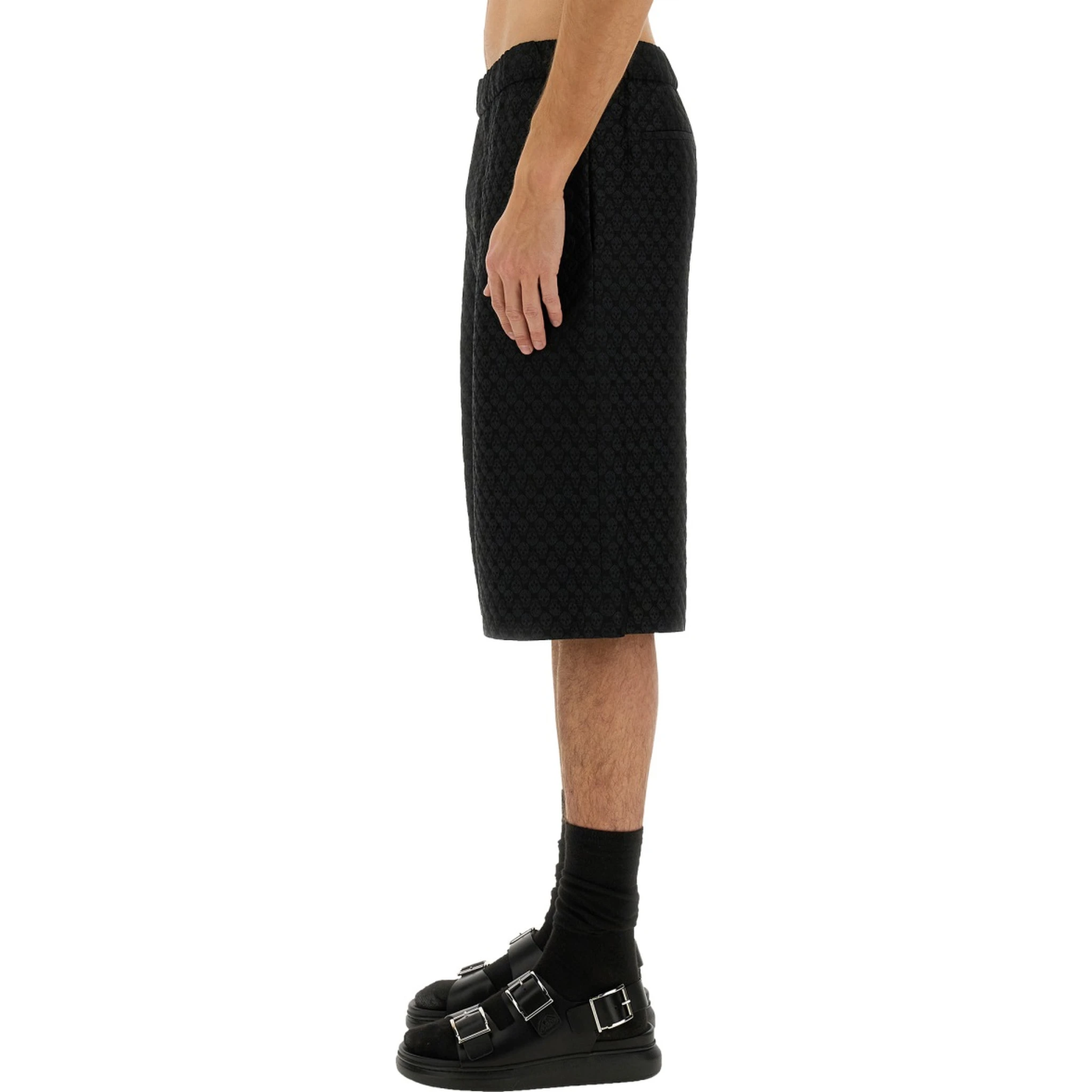SKULL JACQUARD PATTERN SHORTS