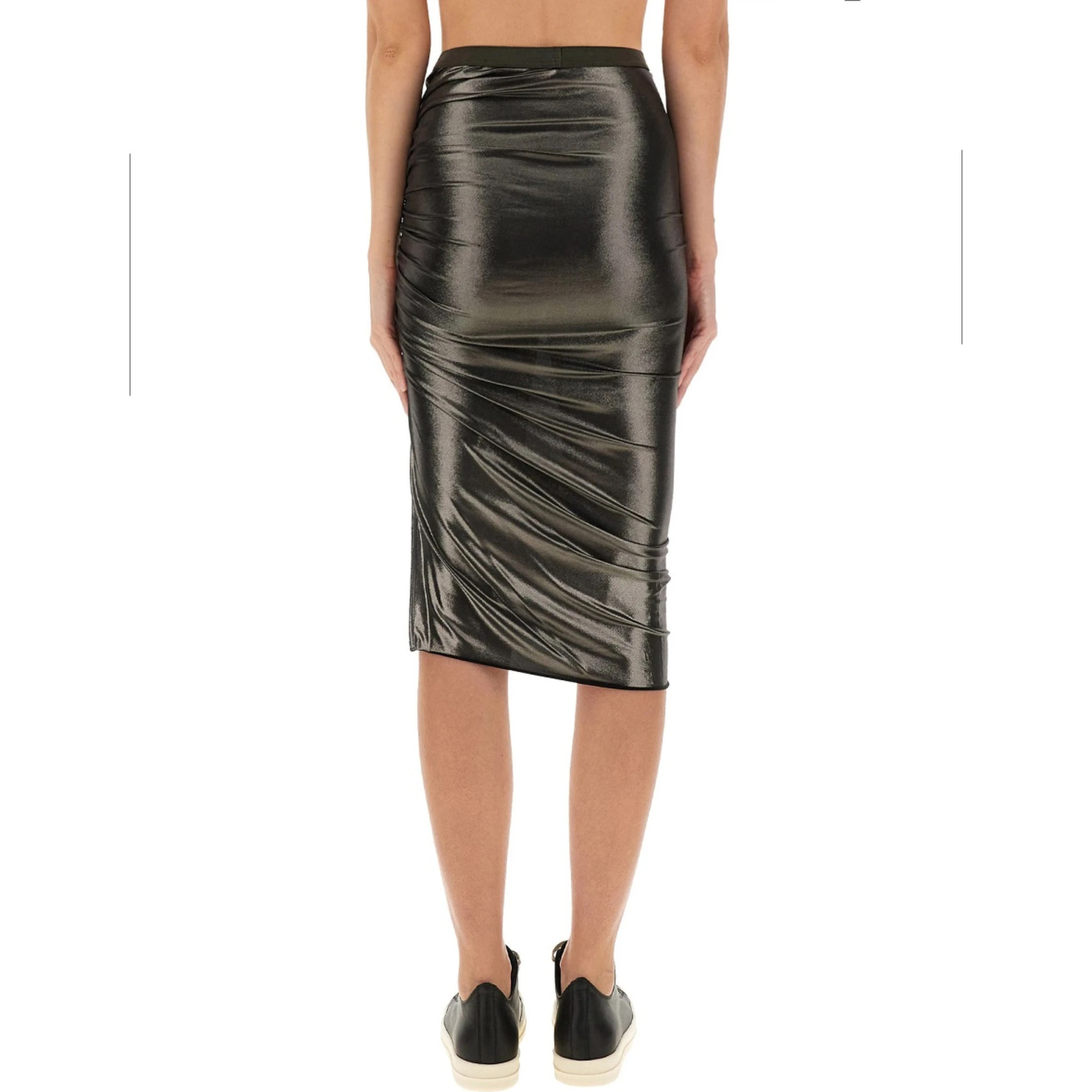 تنورة ميدي منسدلة