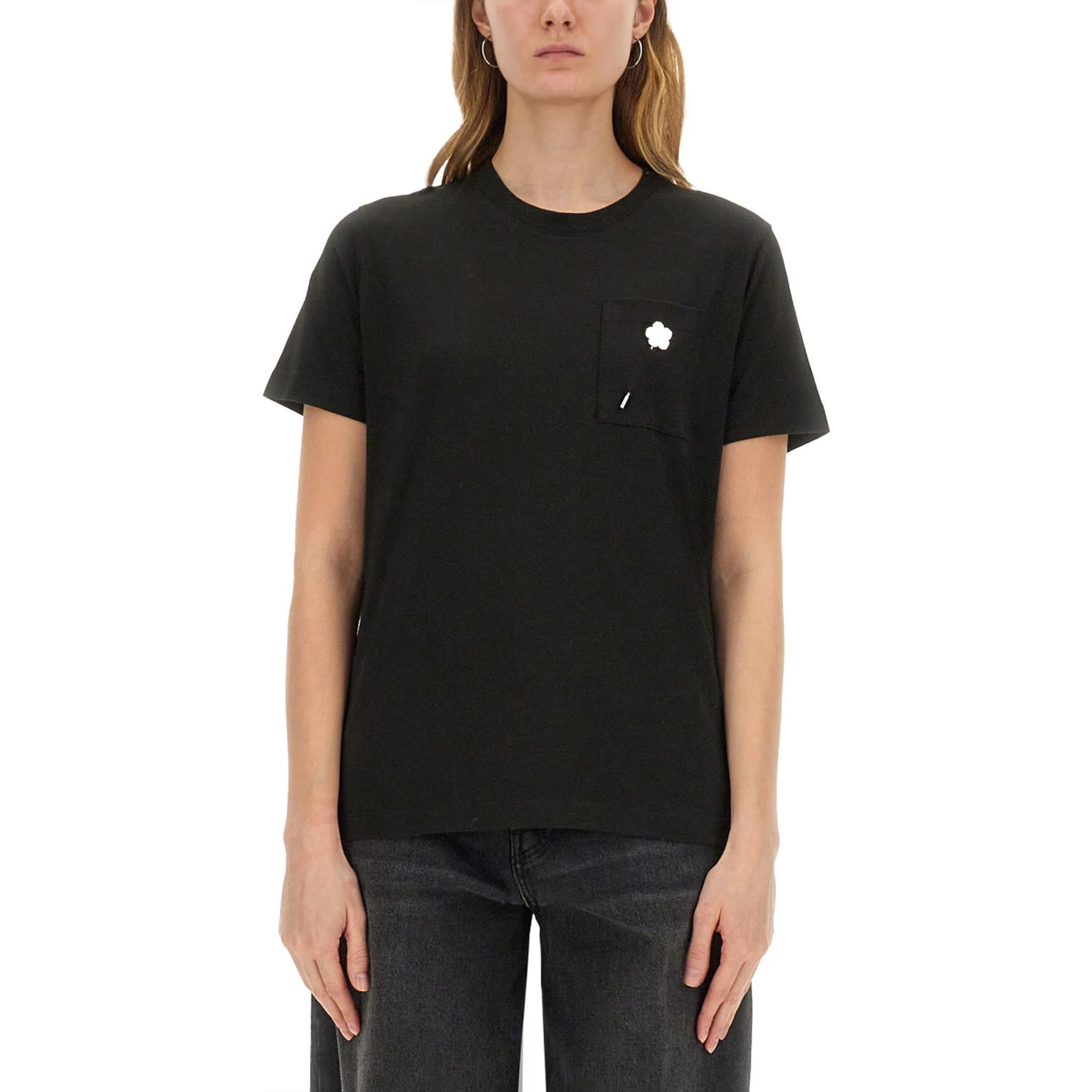 "BOKE FLOWER PIN" T-SHIRT