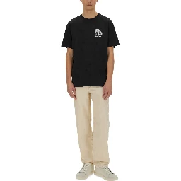 تي شيرت بقصة عادية