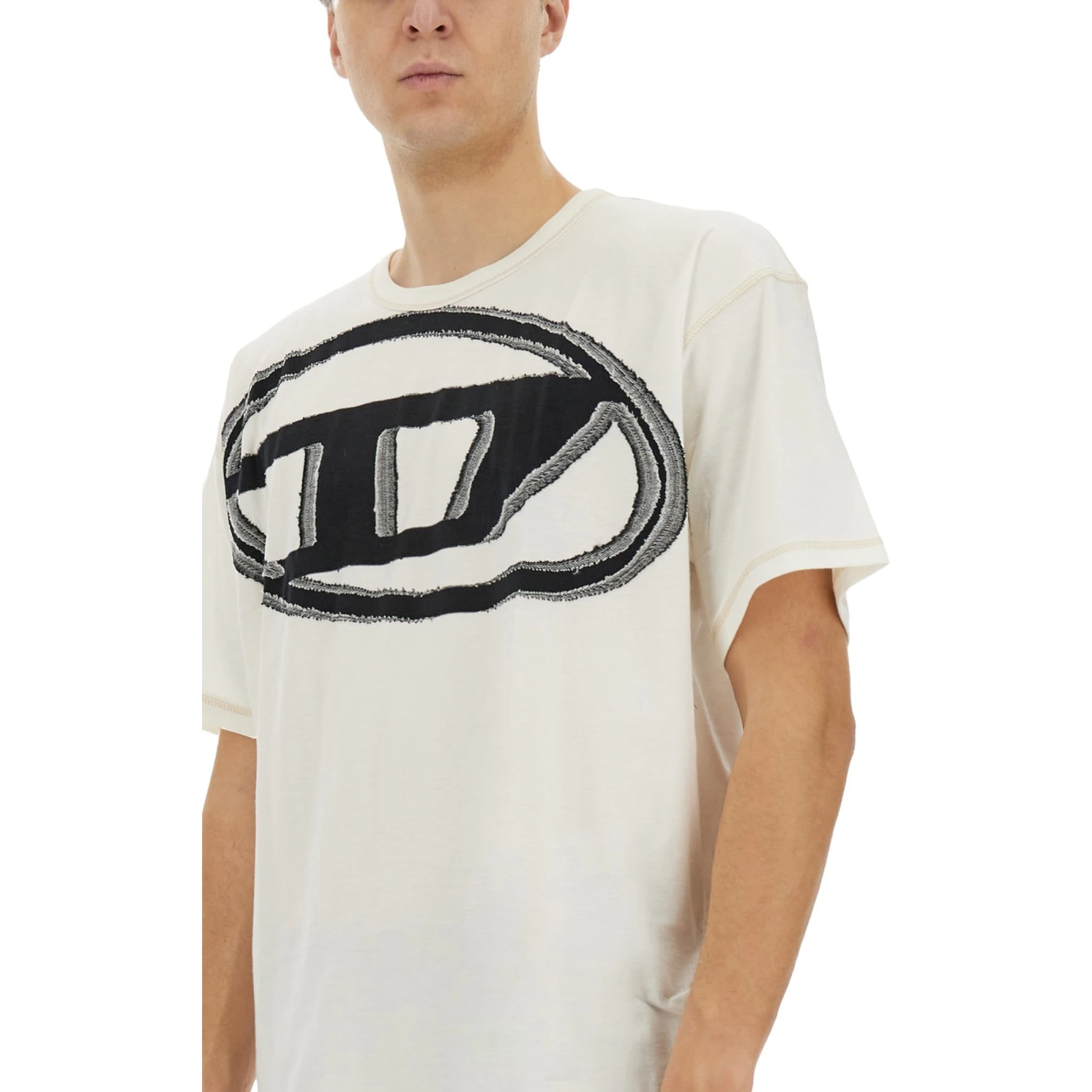 T-SHIRT WITH MAXI OVAL D