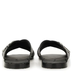 LEATHER SANDAL