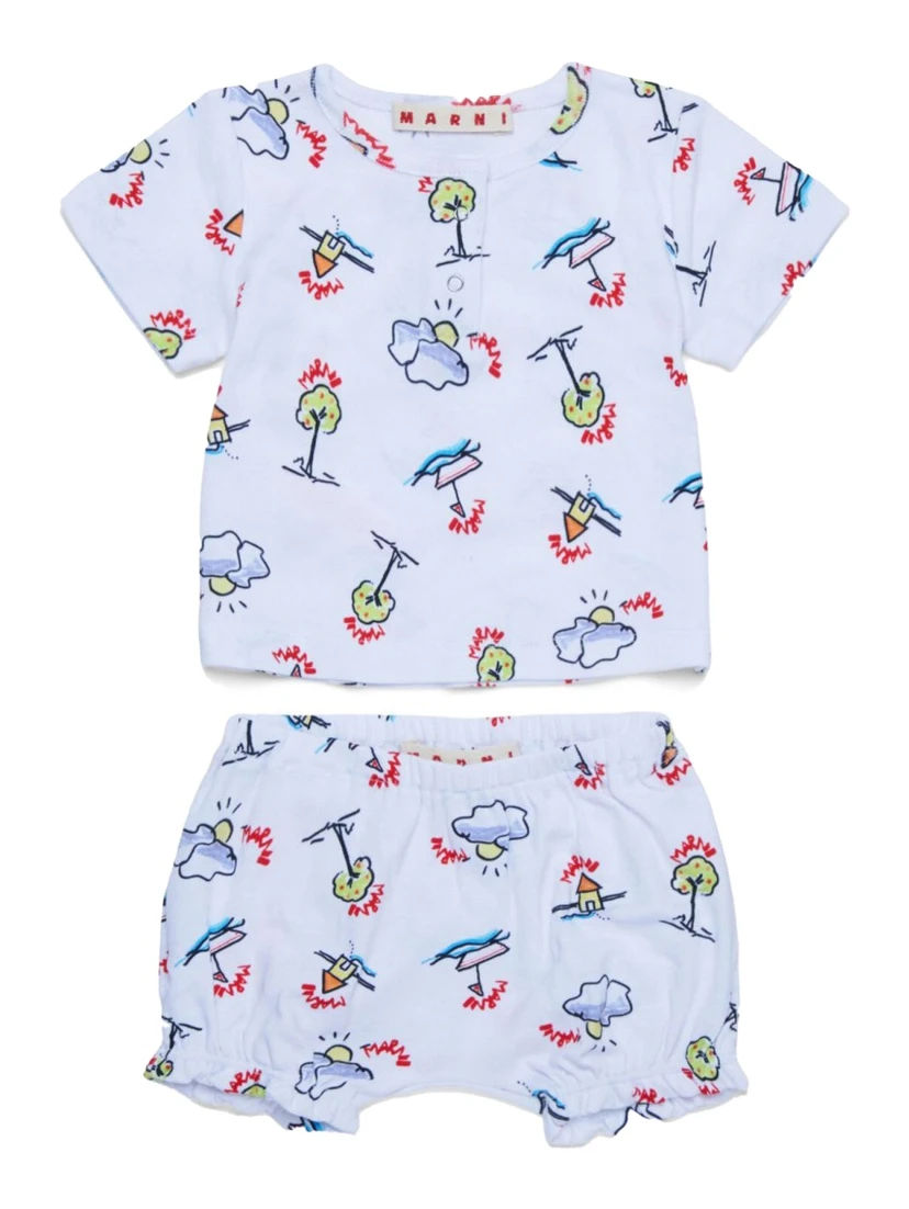 T-SHIRT AND SHORTS KIT