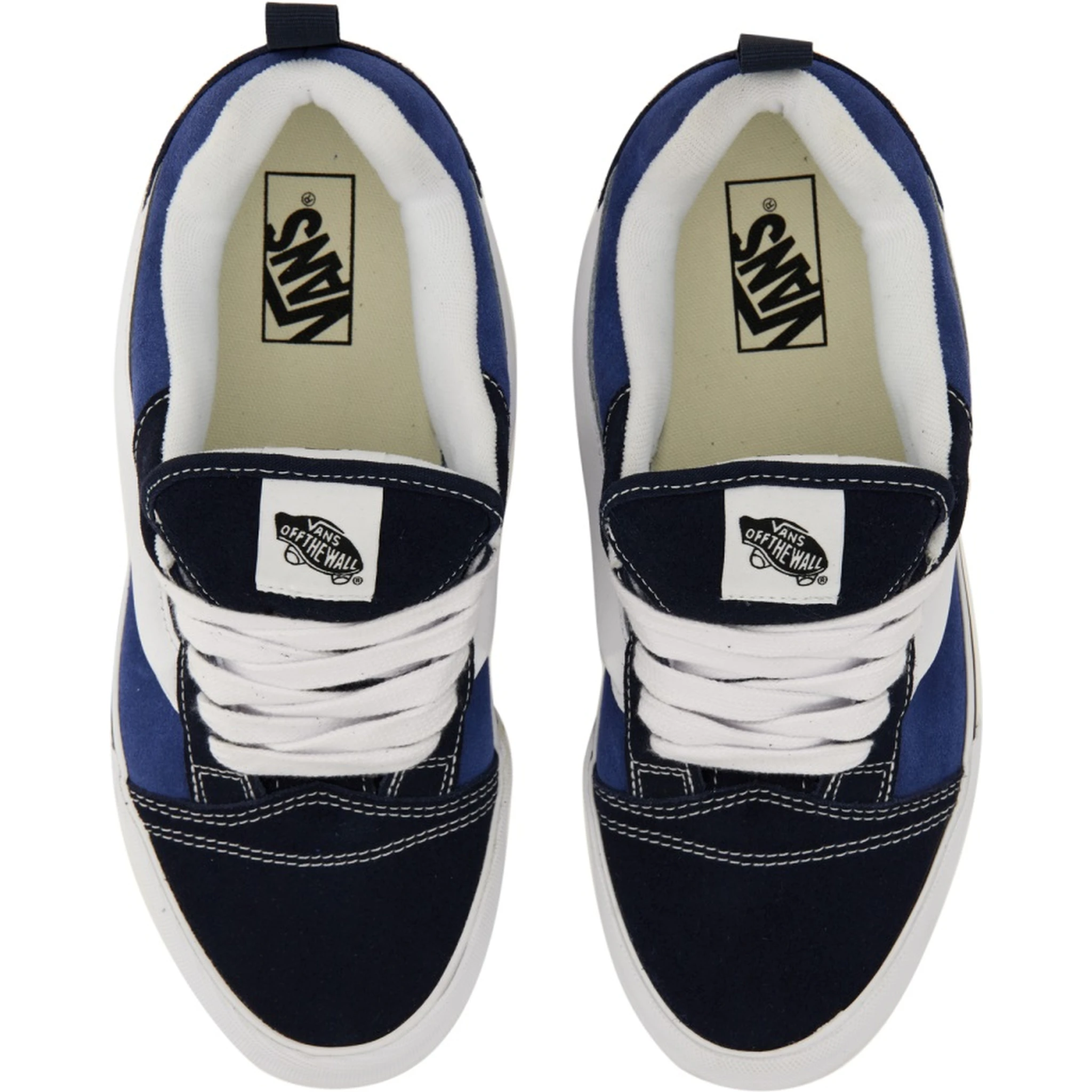 "KNU SKOOL" SNEAKER