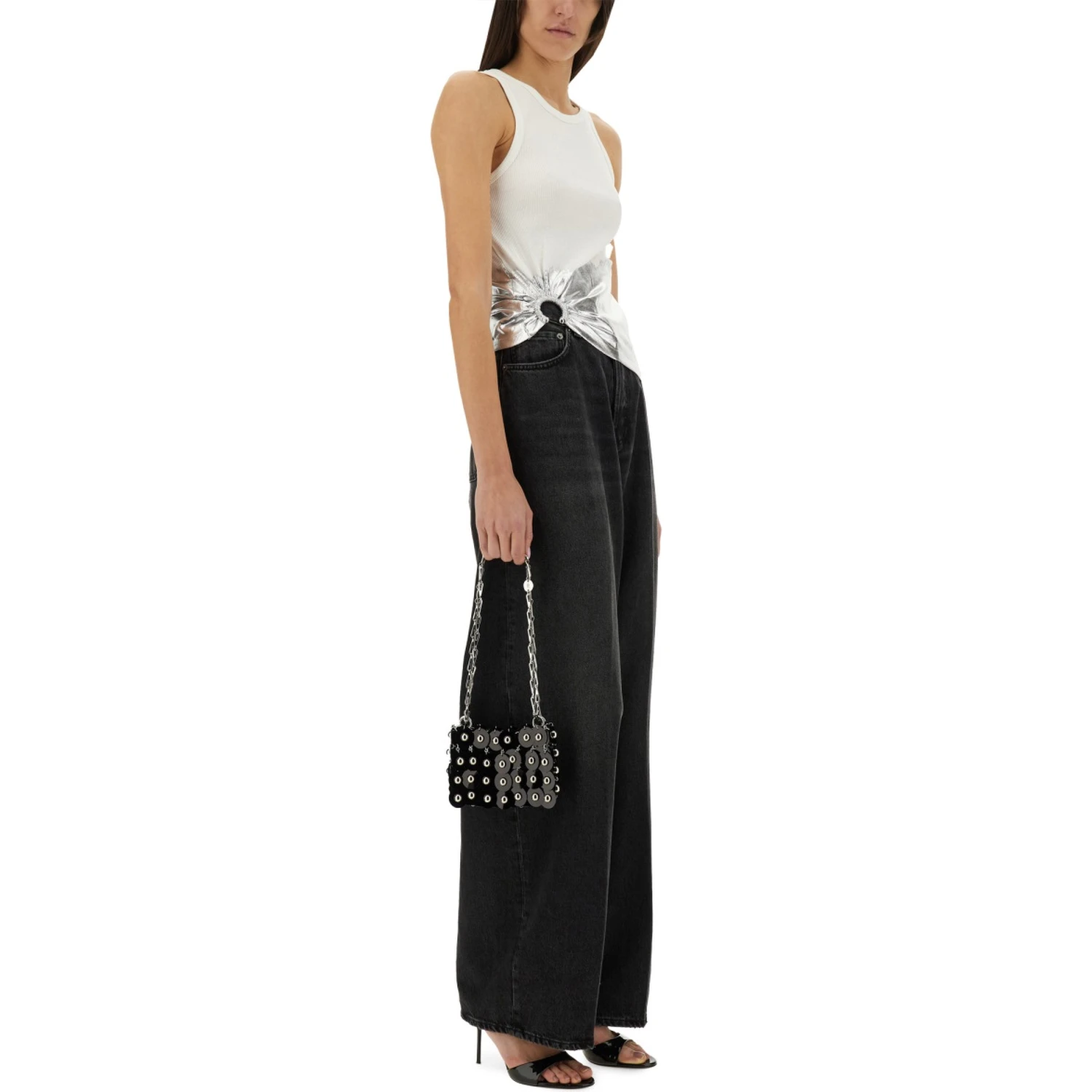 RIBBED TOP WITH PIERCING APPLIQUE