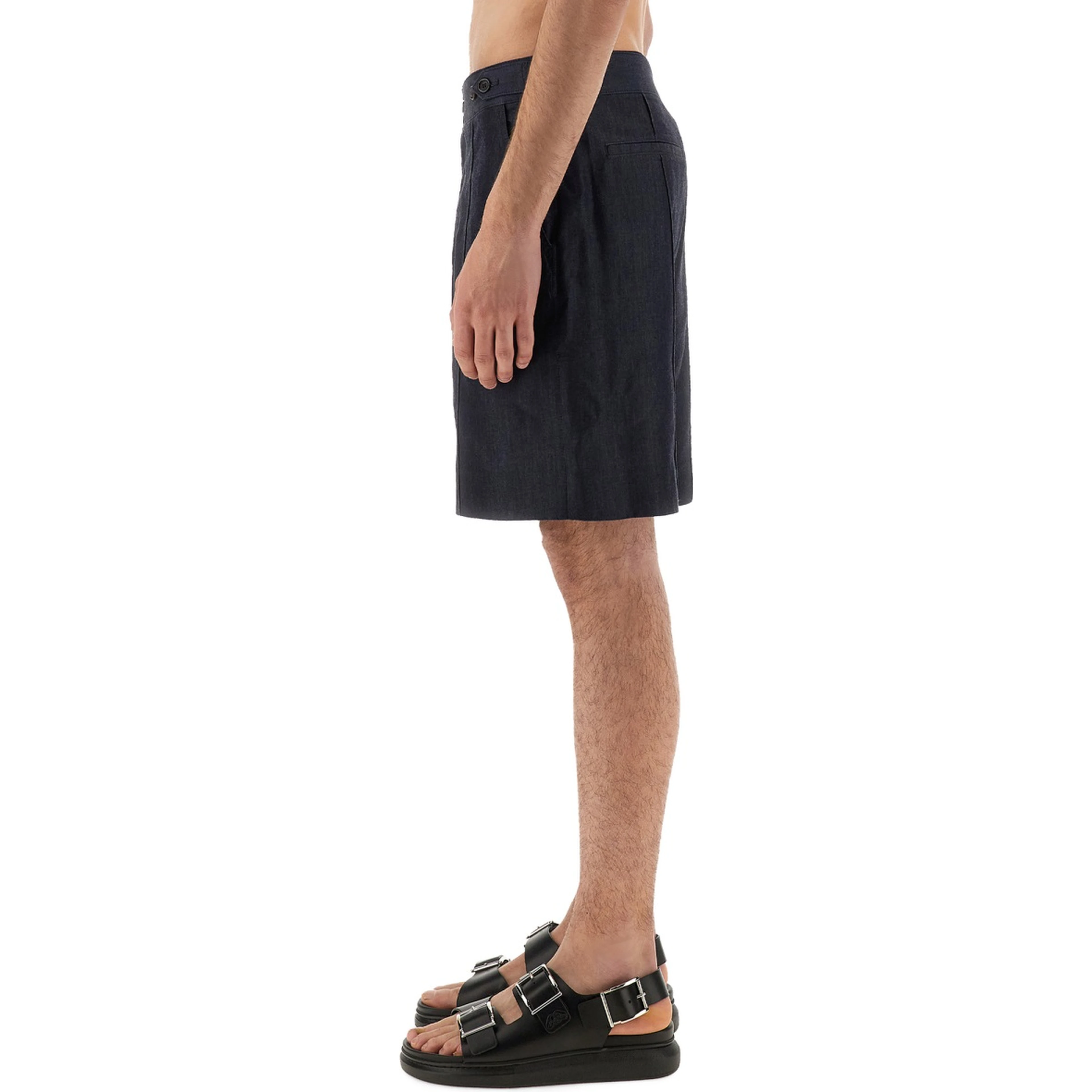 SHORT IN DENIM