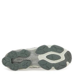 "GEL-KINETIC FLUENT" SNEAKER