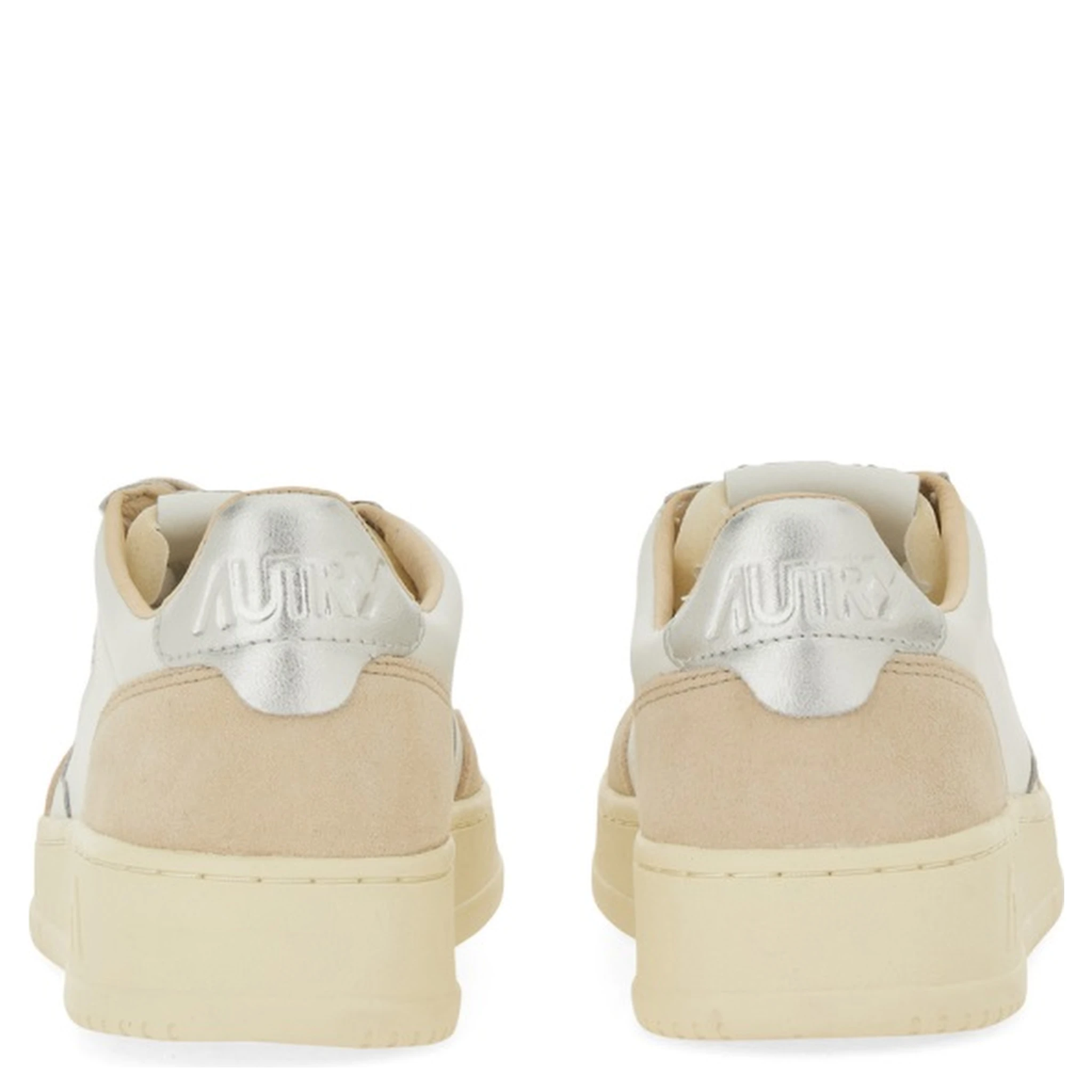 MEDALIST LOW SNEAKER