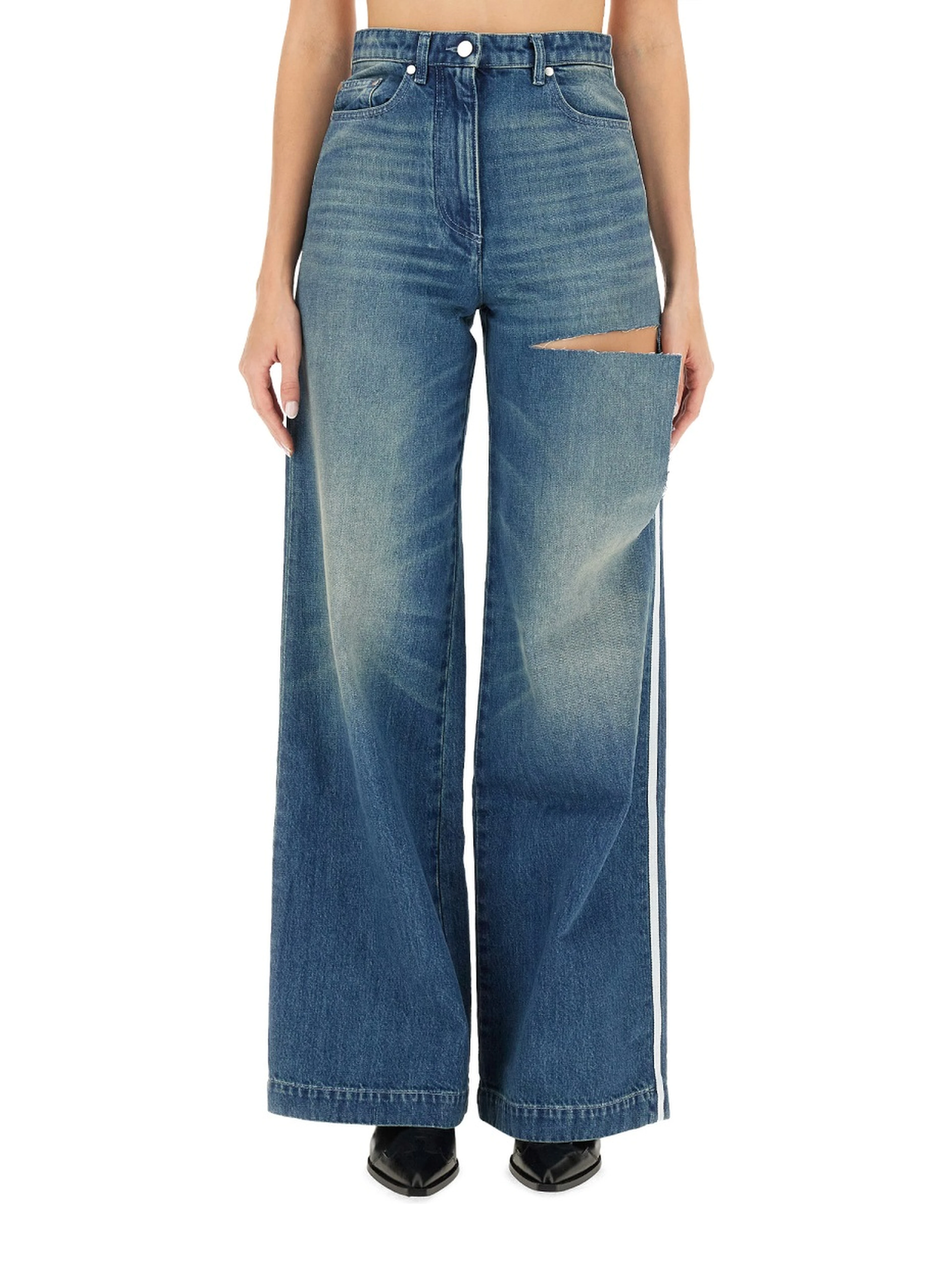 WIDE JEANS.