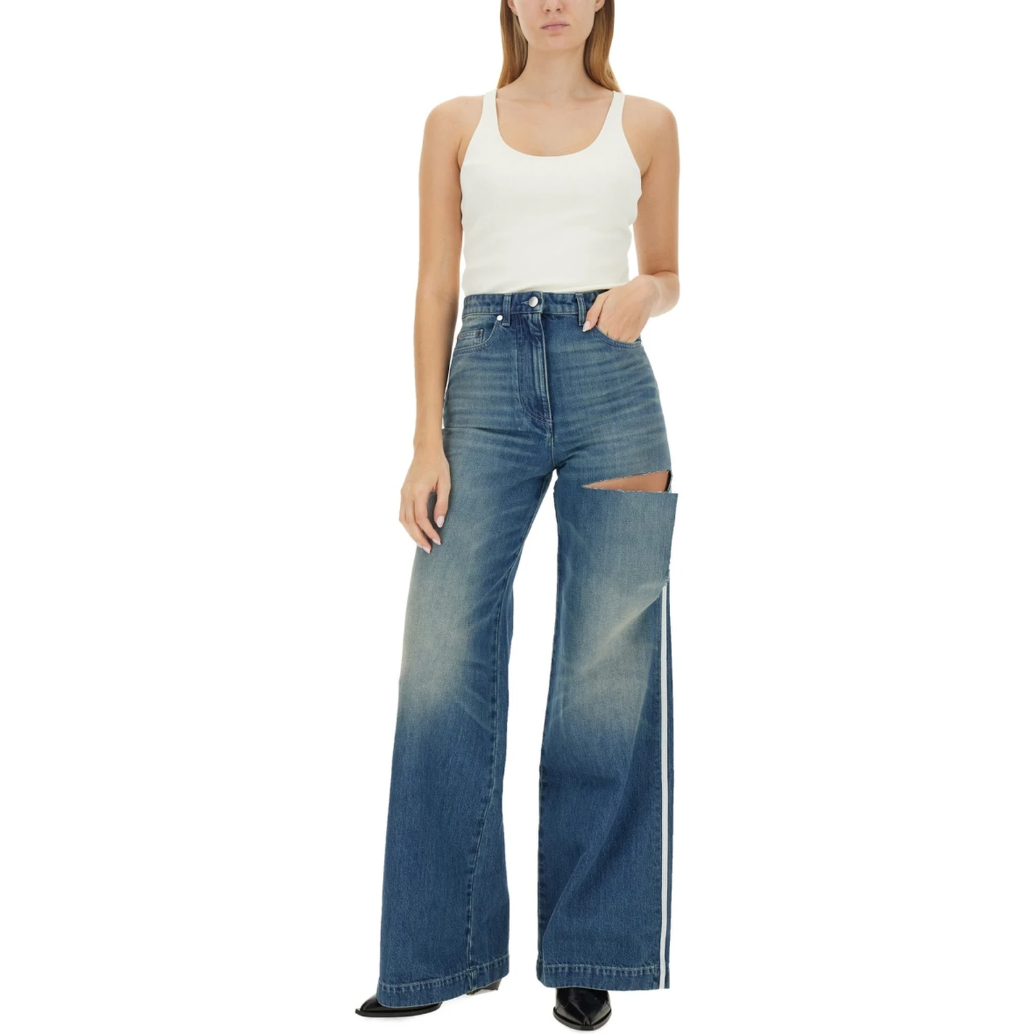 WIDE JEANS.
