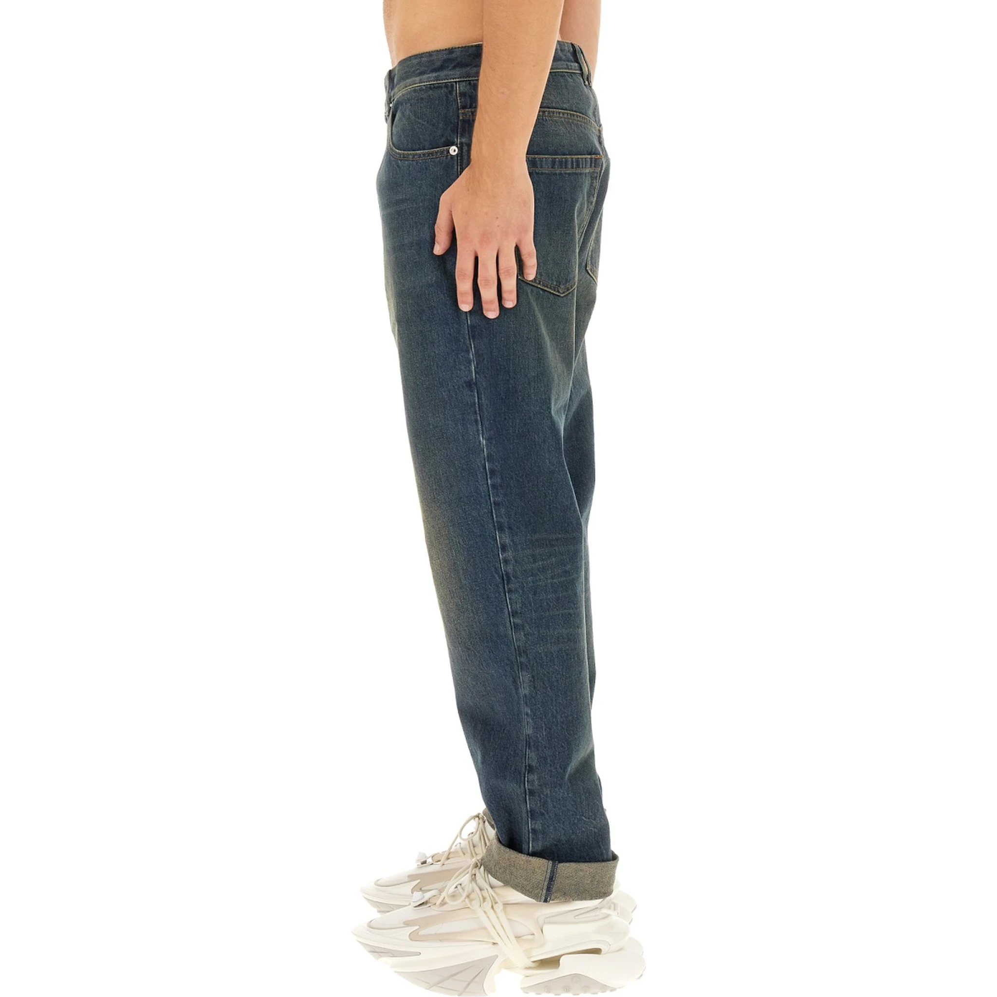 JEANS IN DENIM
