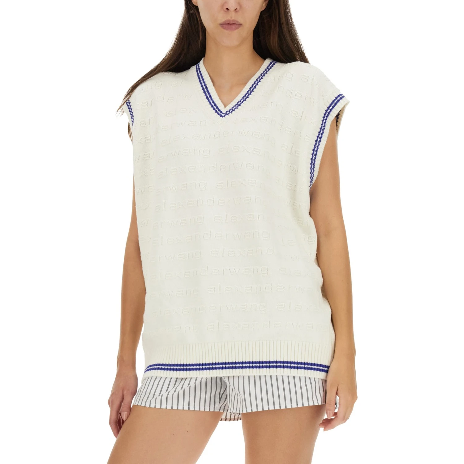 V-NECK VEST