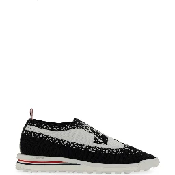 TECH RUNNER SNEAKER