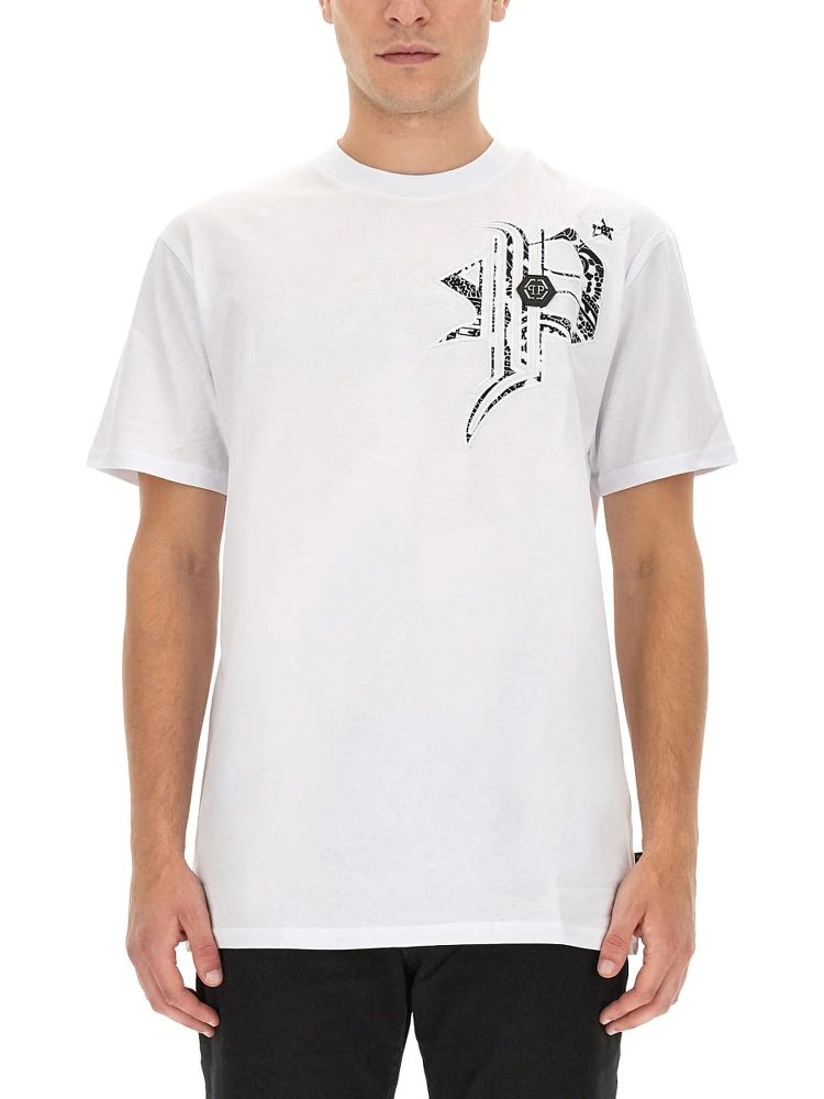 T-SHIRT WITH LOGO
