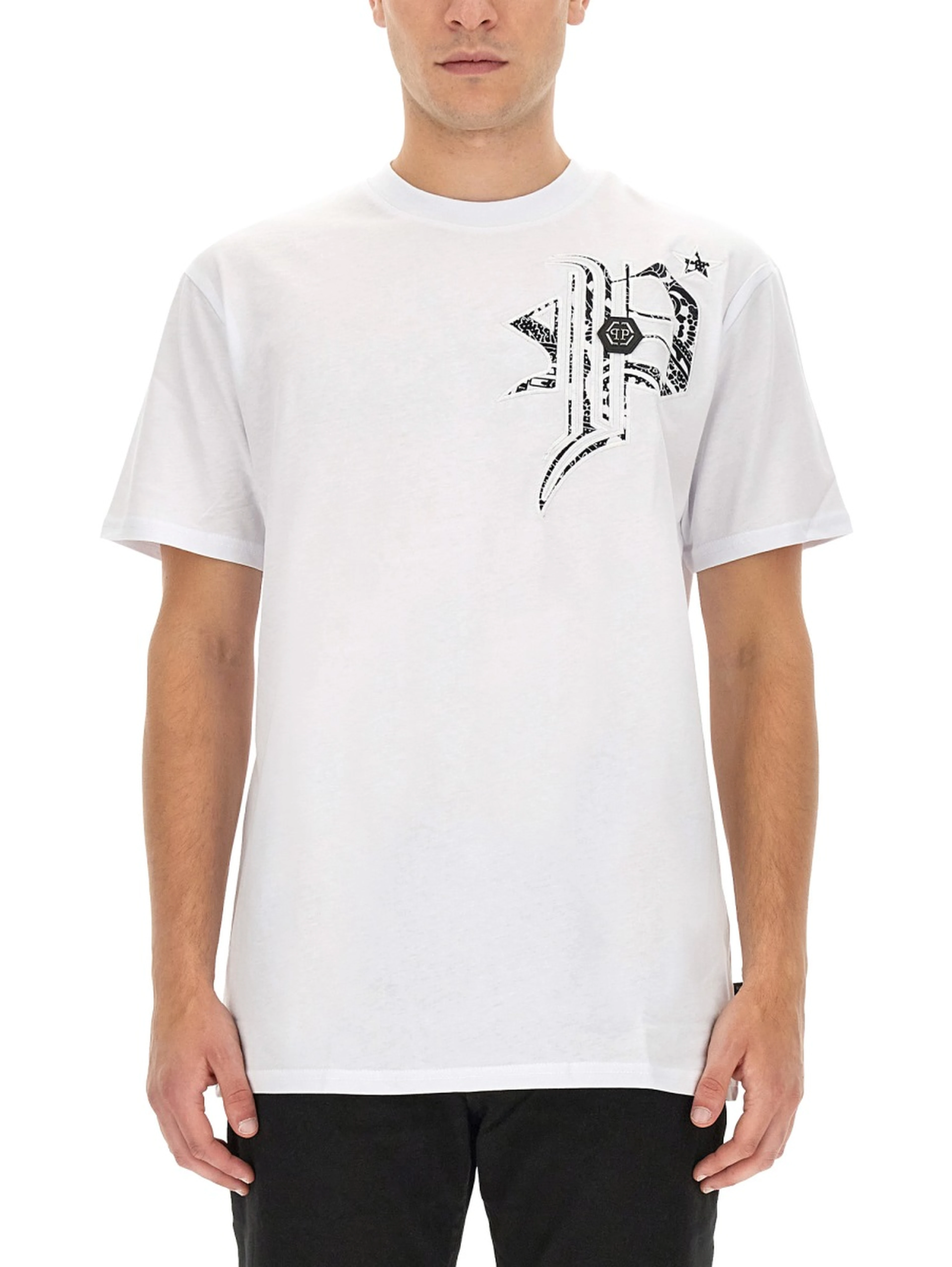 T-SHIRT WITH LOGO