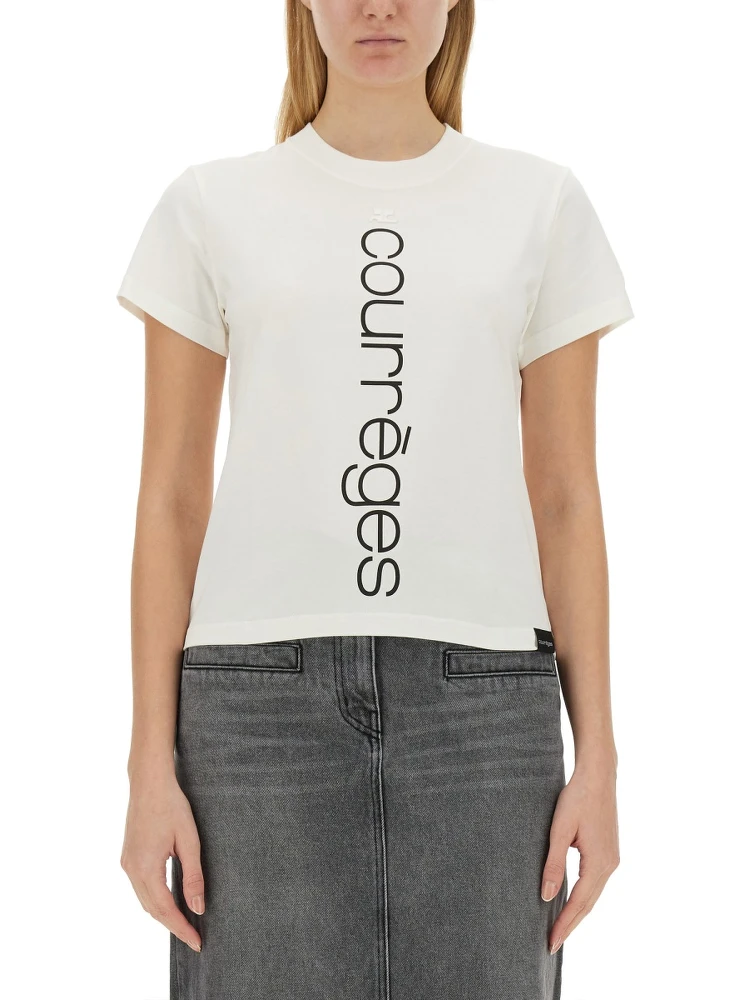 T-SHIRT WITH LOGO