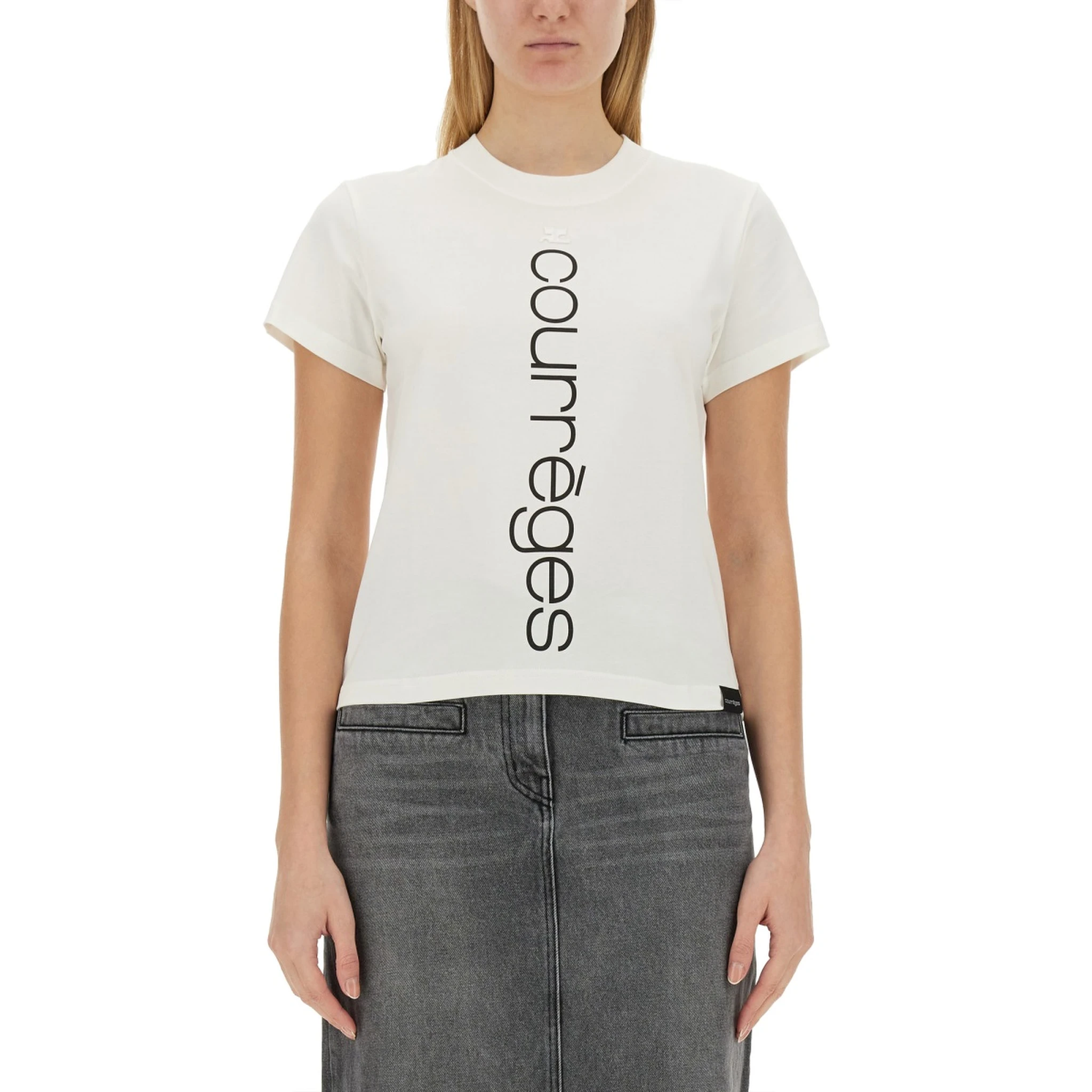 T-SHIRT WITH LOGO
