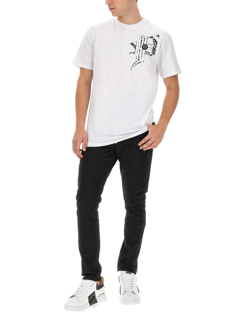 T-SHIRT WITH LOGO