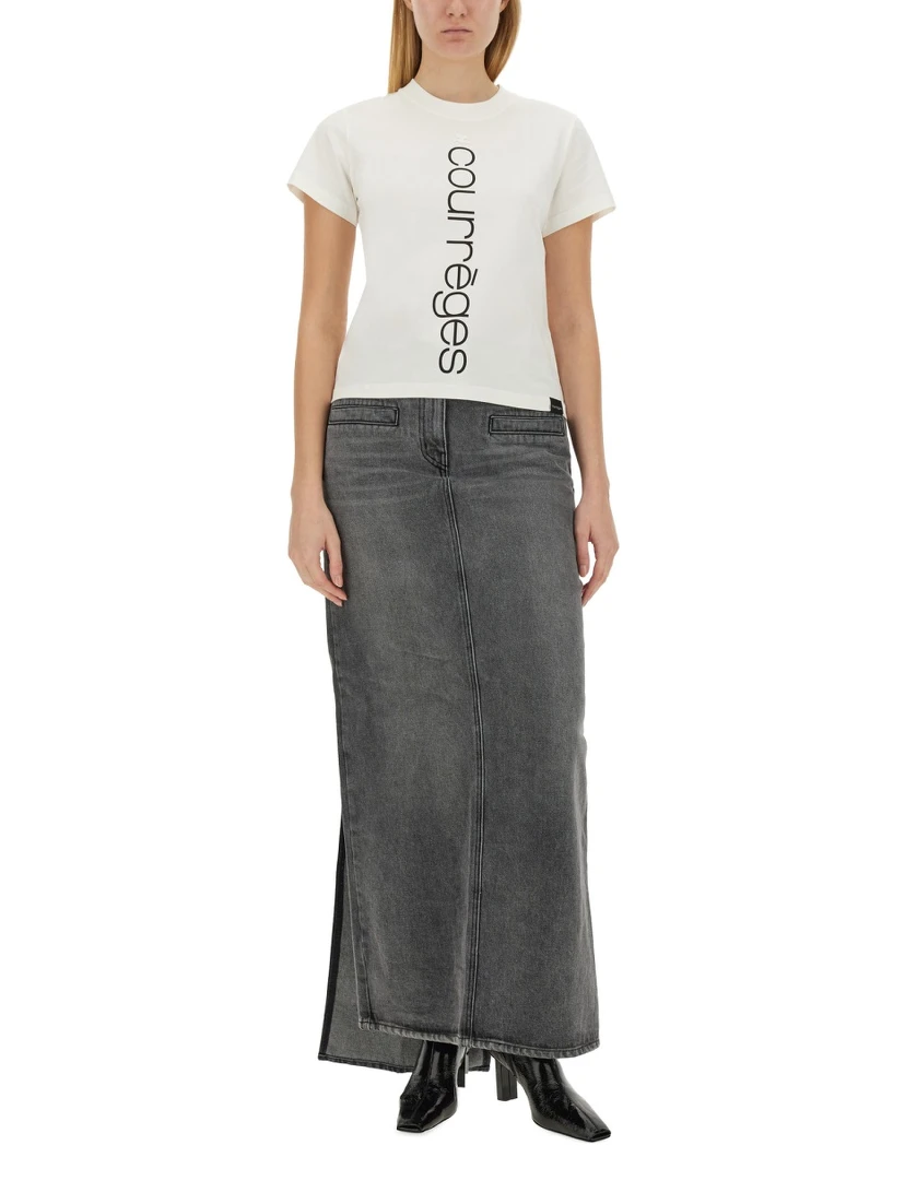 T-SHIRT WITH LOGO