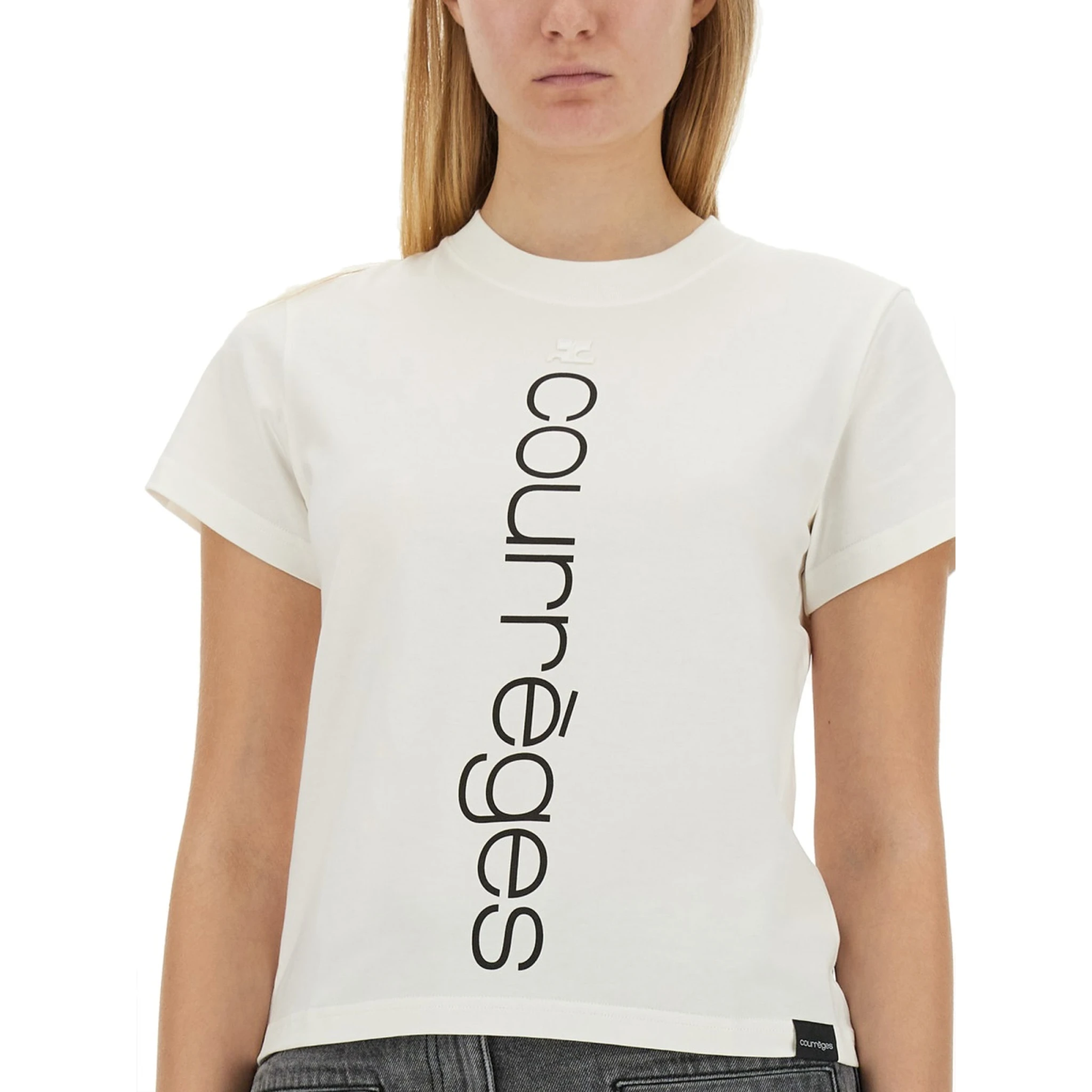 T-SHIRT WITH LOGO