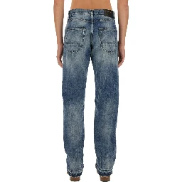 JEANS IN DENIM