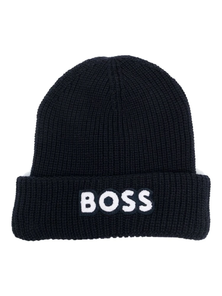 beanie with contrasting logo